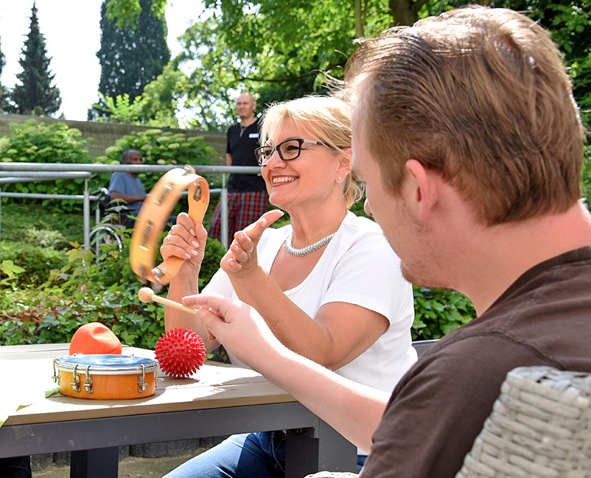 Musiktherapie Freizeit Haus Beatrix Pflegeheim Geilenkirchen